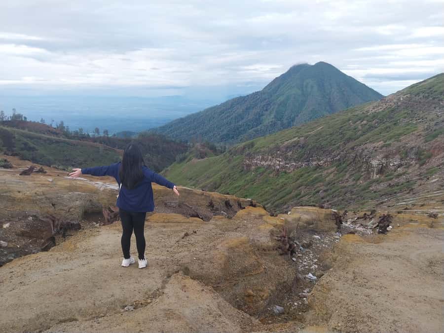 From Surabaya/Malang/Bali: Kawah Ijen Blue Fire Guided Tour - Pickup and drop-off options: choosing the right starting point