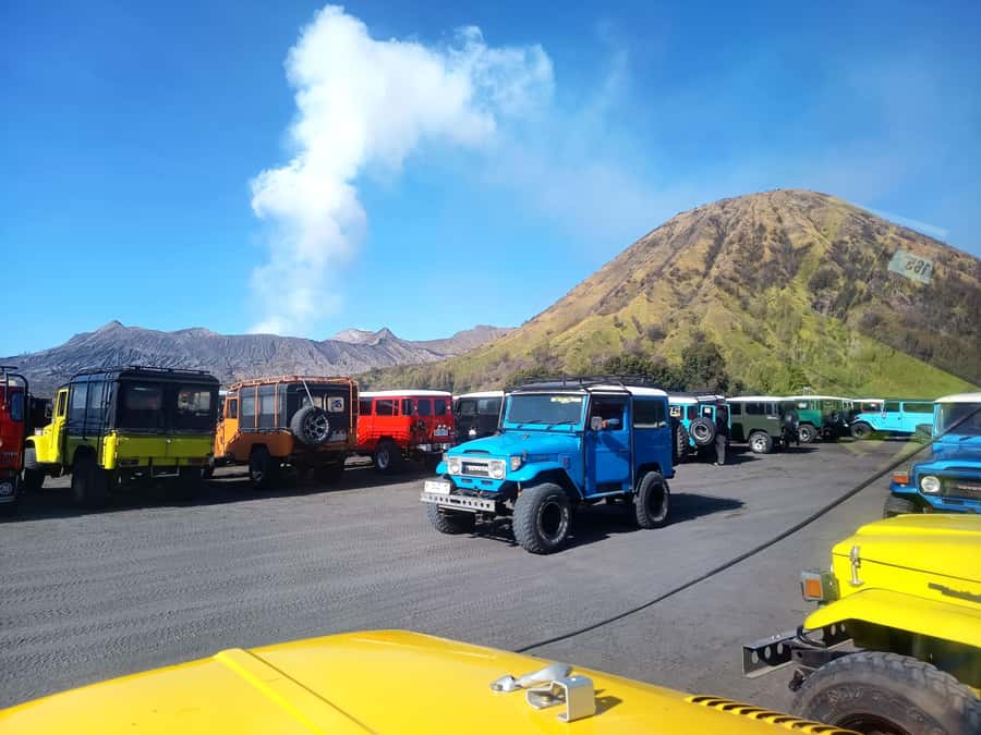 From Surabaya/Malang : Bromo, Ijen, Tumpaksewu in 3 days - What you’re really paying for: value of the included transport, guides, and gear