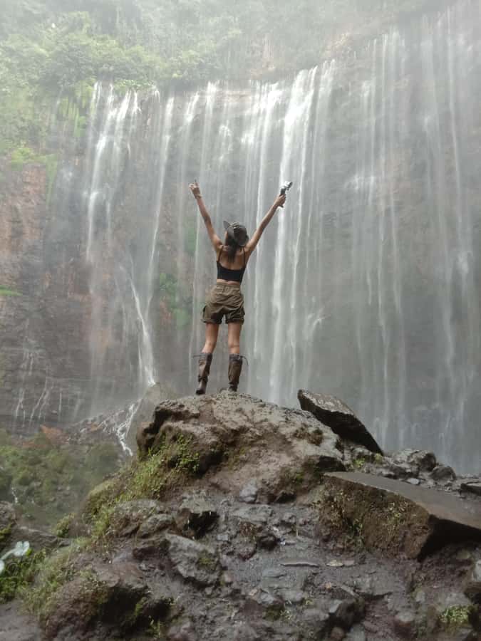 From Surabaya/Malang: Bromo-Tumpak sewu-Ijen-Bali (4 days) - Tumpak Sewu waterfall: the bigger payoff night, with a real local guide role