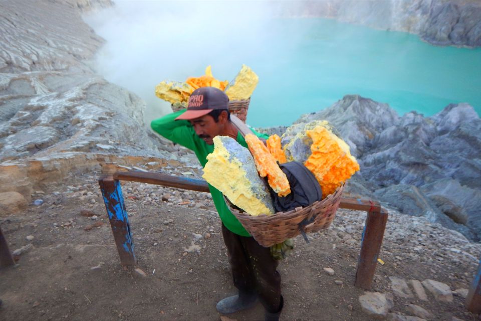 From Surabaya: Private 3-Day Mount Bromo Ijen Tour - Jeep descent and hiking to the top of the Bromo crater