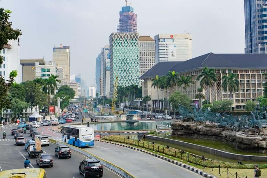 From the Airport: Welcome to the Highlights Tour of Jakarta - Istiqlal Mosque and the Cathedral Church: two faiths, one day plan