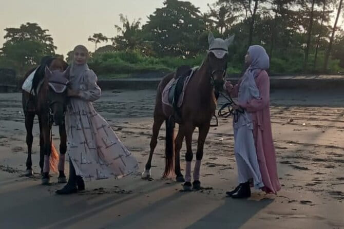 From Ubud 1 Hour Horse Riding at The Beach Experiences - Saba Beach On Horseback: What You’ll Actually Experience