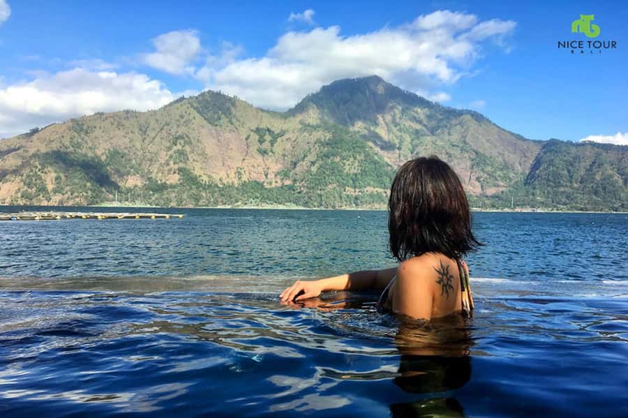 From Ubud: Mount Batur Hiking With Hotspring - The dark climb: pacing, traction, and guide energy