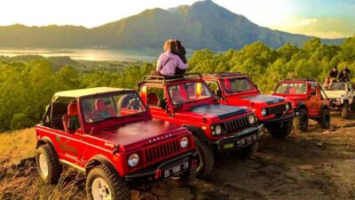 From Ubud: Mount Batur Shared Jeep Sunrise & Hot Spring Tour - From Ubud Pickup to the Orange GetYourGuide Sign: Morning Logistics That Matter