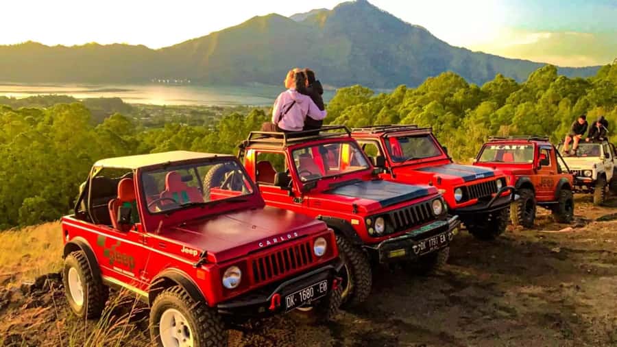 From Ubud: Mount Batur Shared Jeep Sunrise & Hot Spring Tour - From Ubud Pickup to the Orange GetYourGuide Sign: Morning Logistics That Matter