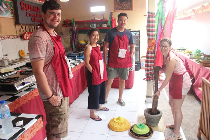 From Ubud : Ubud Balinese cooking class with Market tour - Meet your guide (Wayan Aris) and the small-group setup