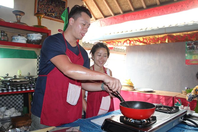 From Ubud : Ubud Balinese cooking class with Market tour - The spice and pacing reality check