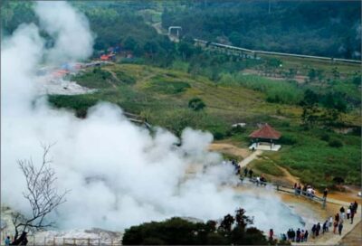 From Yogyakarta: 12-Hour Guided Dieng Plateau Sunrise Trip - Sikunir Hill Sunrise: chasing up to 8 volcanoes