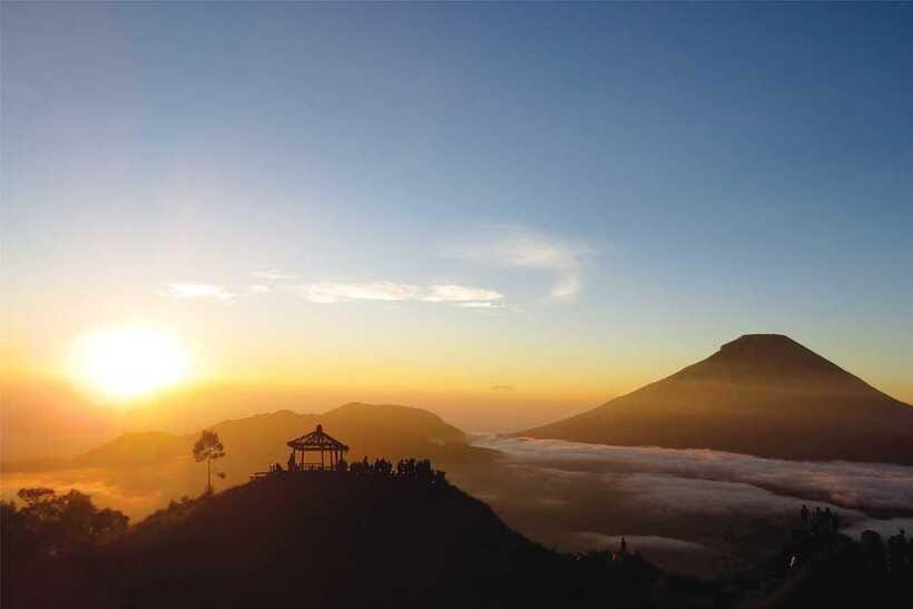 From Yogyakarta: 12-Hour Guided Dieng Plateau Sunrise Trip - Who should book this Dieng sunrise trip from Yogyakarta