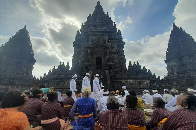 From Yogyakarta: Borobudur and Prambanan Temples in 1 Day - Between Temples: The Drive That Makes the Day Work