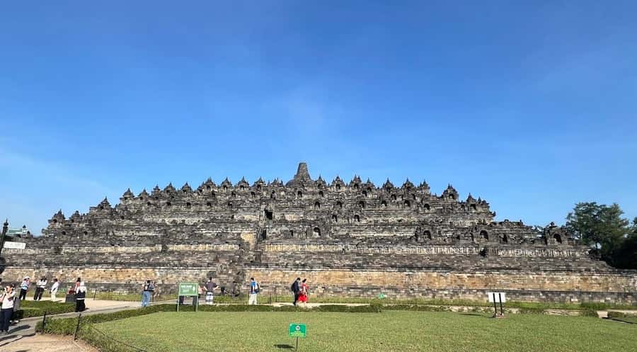 From Yogyakarta: Borobudur, Chicken Church & Mendut Temple - Key Things That Make This Tour Worth Your Time