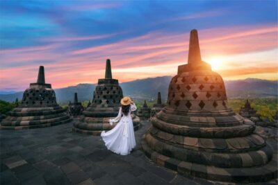 From Yogyakarta: Borobudur Sunrise Half Day Tour with Pickup - Setumbu Hill sunrise: the view, the timing, and what to expect