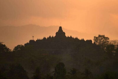 From Yogyakarta: Borobudur Trip with Guided Tour Options - The Yogyakarta pickup and van ride that sets your day up right
