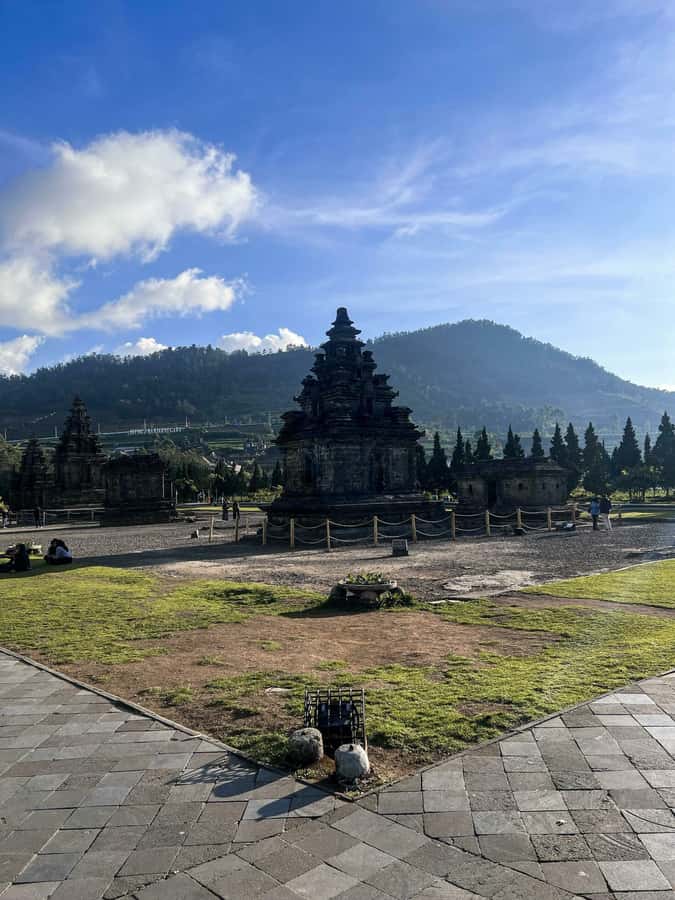 from Yogyakarta: Dieng, Dawn's Embrace & Cultural Treasures - Telaga Warna Lake: Why the Colors Feel Like a Trick