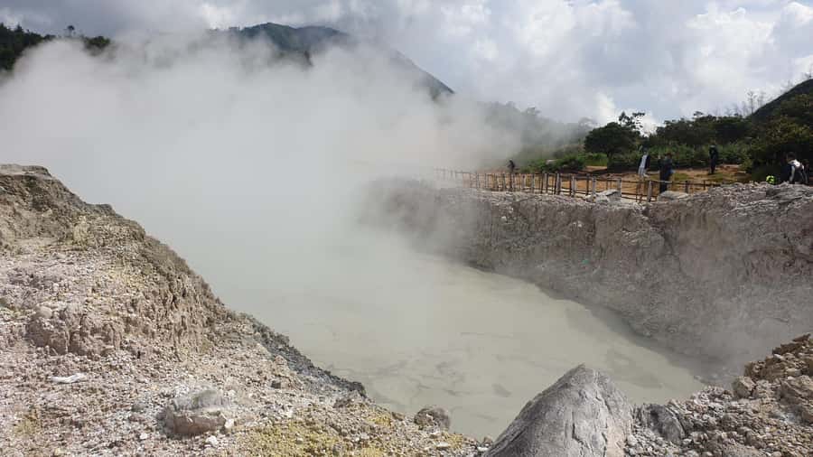 from Yogyakarta: Dieng, Dawn's Embrace & Cultural Treasures - The Guides and Small Group Size That Actually Matter