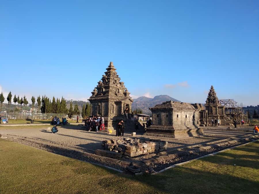 From Yogyakarta : Dieng Plateau Fullday Tour - Lunch at 12:30: plan for meals on your own