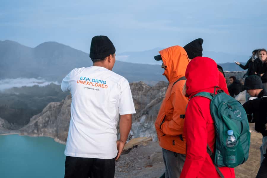 From Yogyakarta or Bali: Bromo & Ijen 3D2N w/ Multi Drop-Off - Night to Ijen: Blue Fire at 2 a.m. With Gas Mask and Headlight Time