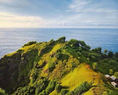 From Yogyakarta: Pengilon Hill and Hidden Beach - Pengilon Hill: the short walk that pays off fast