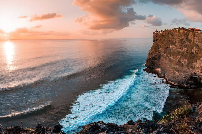 Full Day All Inclusive Tanah Lot and Uluwatu Sunset Tour - Uluwatu Temple: The 70-Meter Cliff View and the Monkey Factor