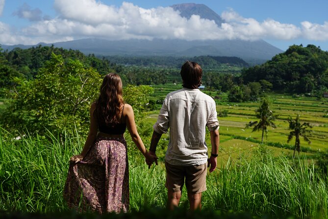 Full Day Private Bali Best Instagram Tour - Tukad Cepung Waterfall: how the sun rays change the photo