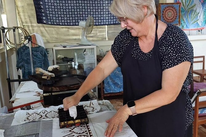 Full Day Private Batiks Class and Explore Miniature Park - Taman Mini Indonesia Indah: 34–38 provinces in one day-friendly park