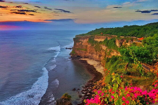 Full Day Private Tour from Tegenungan Waterfall to Tanah Lot - Dewi’s Gold & Silver: a longer craft stop that’s either fascinating or skippable
