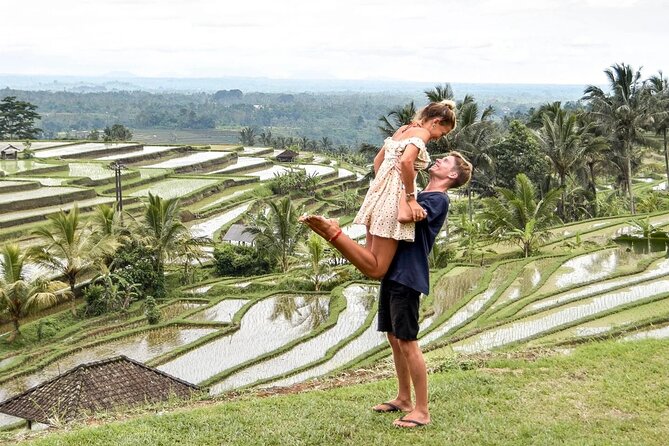 Full Day Private Tour in Bali - Ulun Danu Beratan Temple: lake views and Tri Murti meaning