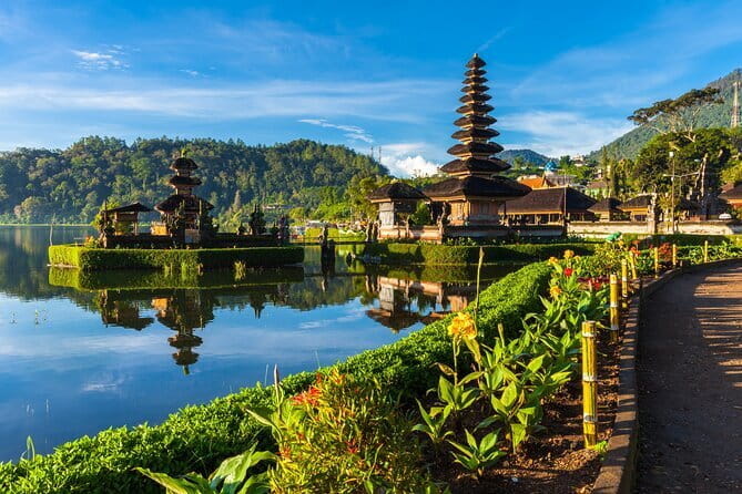 Full Day Tour to Water Temples UNESCO Rice Terraces in Bali - Stop 1: Jatiluwih Rice Terraces at Green Land Scale