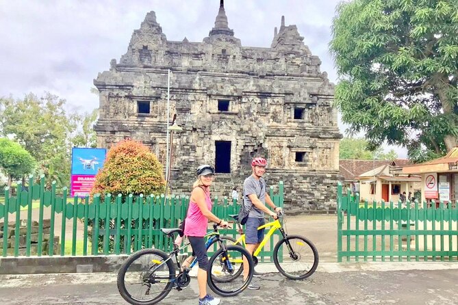 FUN Cycling Tour De Temples - Plaosan Temple: the Twin Temple feel with Hindu-Buddhist architecture