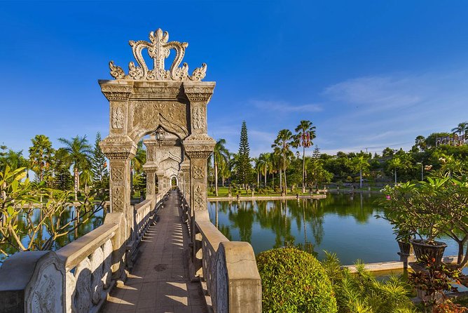 Gate Heaven of LEMPUYANG TEMPLE & East Bali Tours - Tirta Gangga Water Palace and Lunch: Fountains, Pools, and Garden Walks
