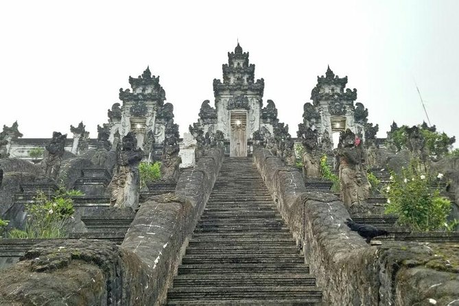Gate of Heaven and the Amazing East Bali - Ababi rice fields: the short stop that makes the whole day feel rural