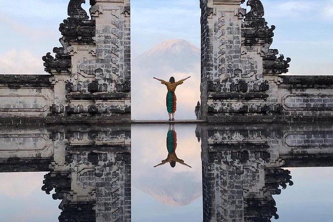 Gate of Heaven - Tirta Gangga Royal Water Palace - Tukad Cepung Waterfall - A smart three-stop circuit from Ubud
