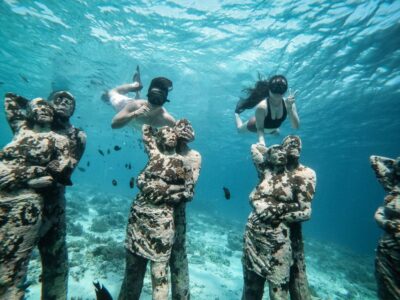 Gili Islands: Group or Private Snorkeling Tour with GoPro - Gili Trawangan prep, then off to Gili Meno for turtles and statues