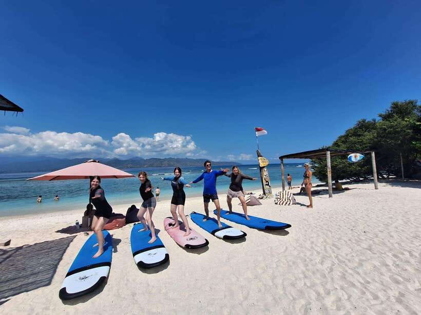 Gili Trawangan: A Surfer’s Paradise in the Ocean’s Heart - Reliable Waves and Clear Water: How Conditions Affect Your Confidence