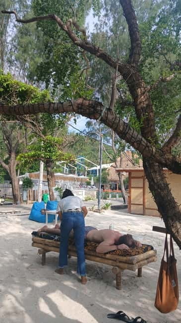 Gili Trawangan: Beach Massage with Sunset and Cocktail - Booking Smart: How to Pick Your Time