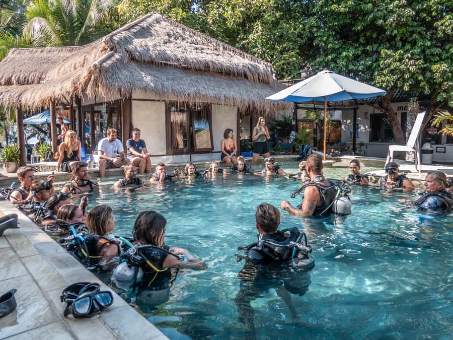 Gili Trawangan : Discovery Scuba Diving - Safety briefing: what the team actually checks