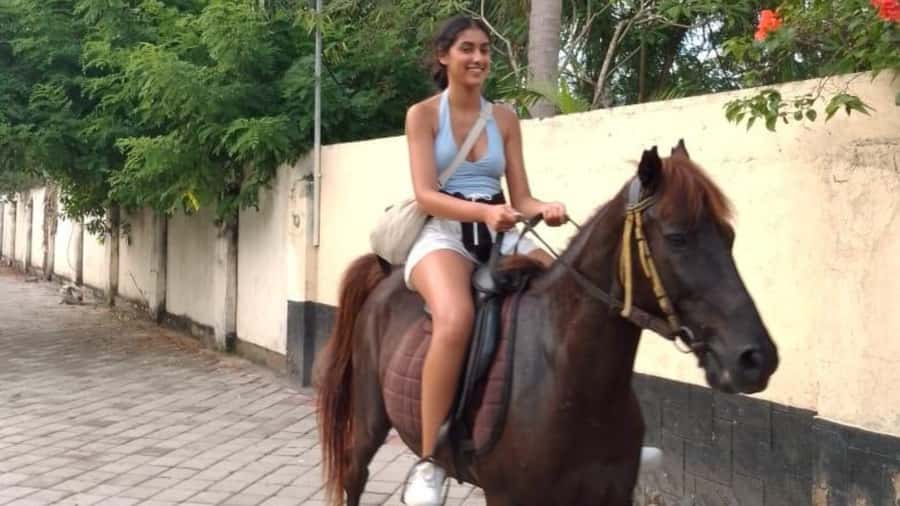 Gili Trawangan: Horse Riding on the Beach - Comfort tips: what to wear so the ride is actually enjoyable