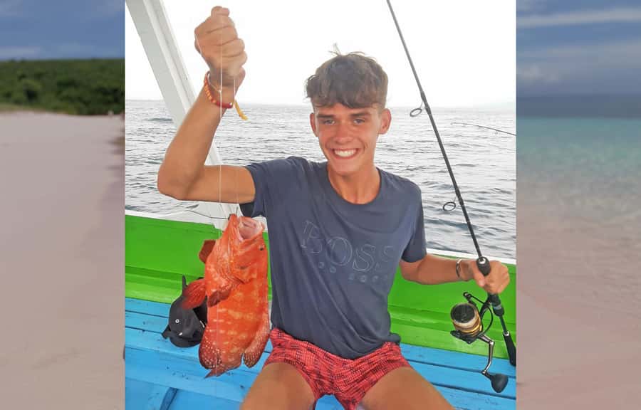 Gili Trawangan: Private Fishing Trip All Inclusive - Entering the day at Sama-Sama Reggae Bar
