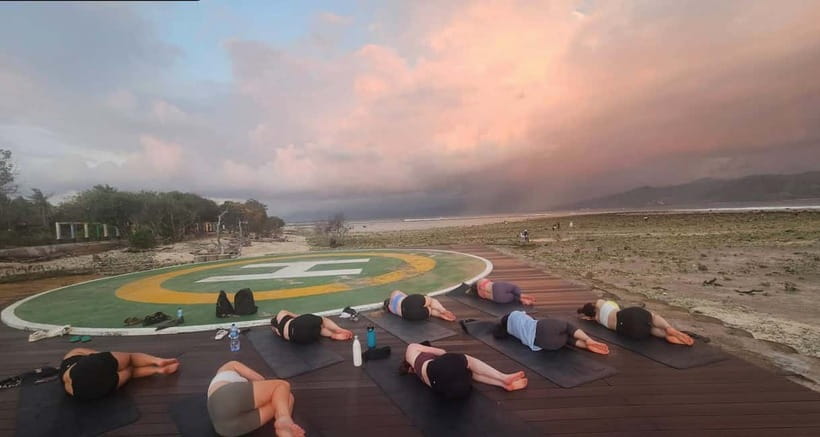Gili Trawangan: Sunrise & Sunset Beach Yoga on Gili Island - Mats, Water, and Small Practical Stuff That Makes It Feel Smooth