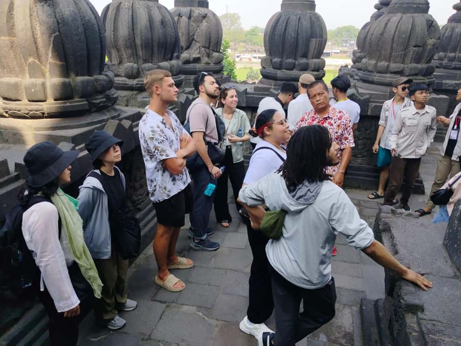 Guarantee Borobudur Structure & Prambanan & Volcano Merapi. - Getting from place to place without the hassle