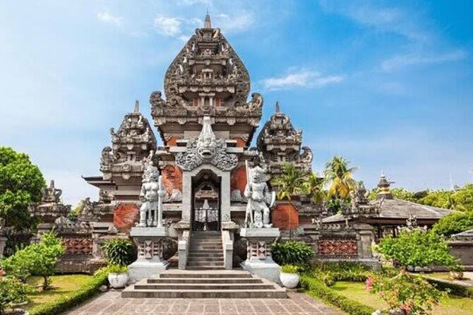 Half Day Jakarta Private Tour in two highlight place - Lunch and the mid-day reset in Central Jakarta
