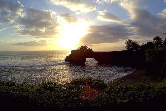 Hidden Nungnung Waterfall and Tanah Lot sunset Private Tour - Nungnung Waterfall hike: jungle shade and step count reality