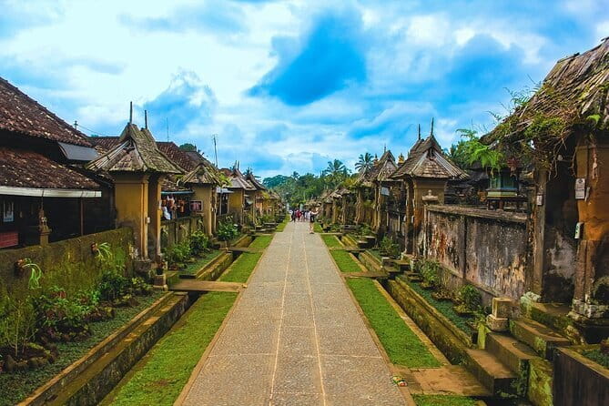 Highlight of Bali Tour - The Route Starts in Nusa Dua: A Single Day, Several Bali Worlds