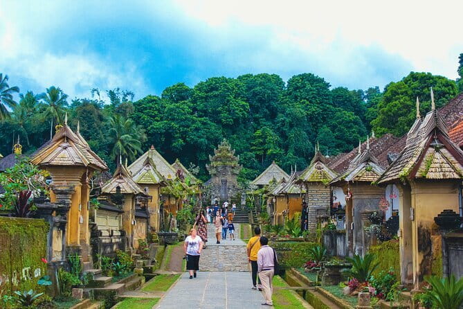 Highlight of Bali Tour - Stop 3: OKA Agriculture Bali Walkthrough and Coffee Tastings