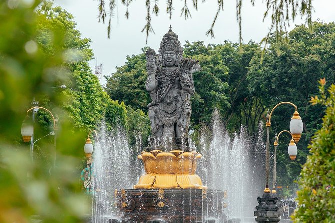 Highlights & Hidden Gems of Bali: Private City Tour - Stop 5: Pemecutan royal palace area (and the big question: can you see the king?)