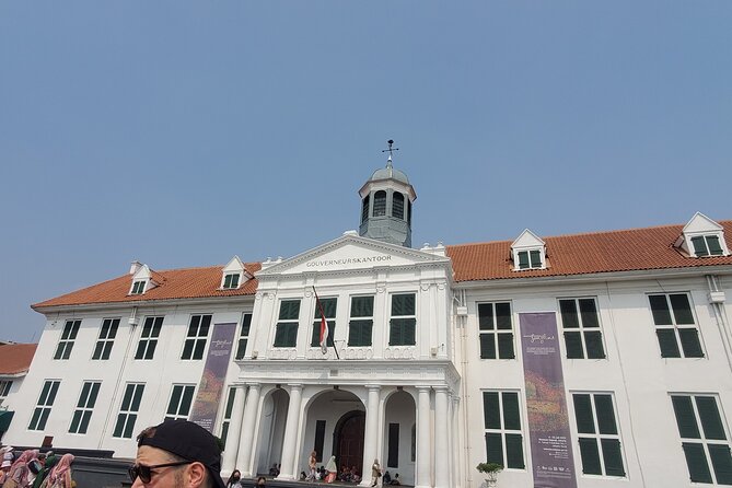 Highlights of Jakarta City : Half-Day Tour All around Jakarta - Cathedral + Mosque in one run: a quick study of Jakarta’s faith mix