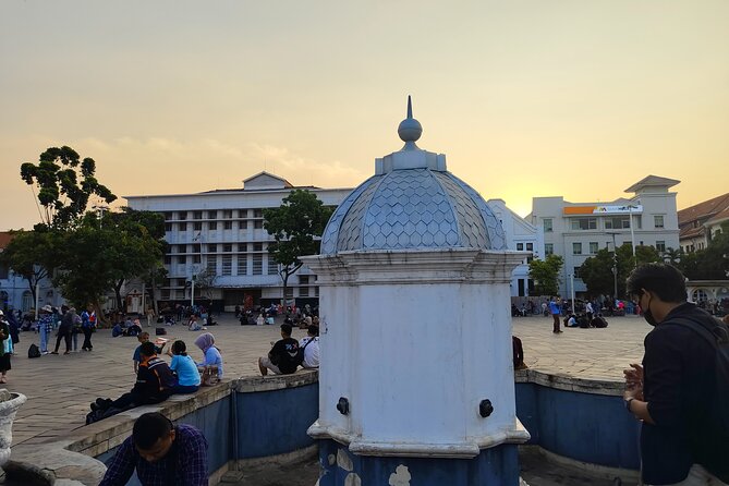 Highlights of Jakarta City : Half-Day Tour All around Jakarta - Dharma Bhakti Temple: a 1650 shrine and Indo-Chinese details