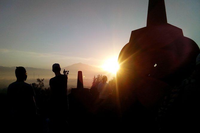 Hill's Sunrise and Temples Tour from Yogyakarta - Pawon and Mendut: the quiet temples that balance the big one
