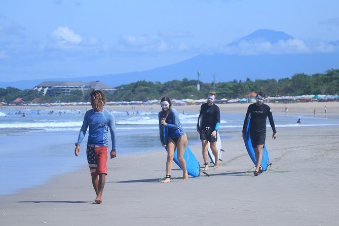 HOT PROMO. Beginner Surf Lessons in Bali - Gear, lockers, showers, and the “I’m not hauling anything” advantage
