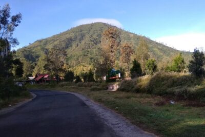 Ijen Crater Tour From Bali 1 Day - From Bali Pickup to Java: How the Day Really Moves